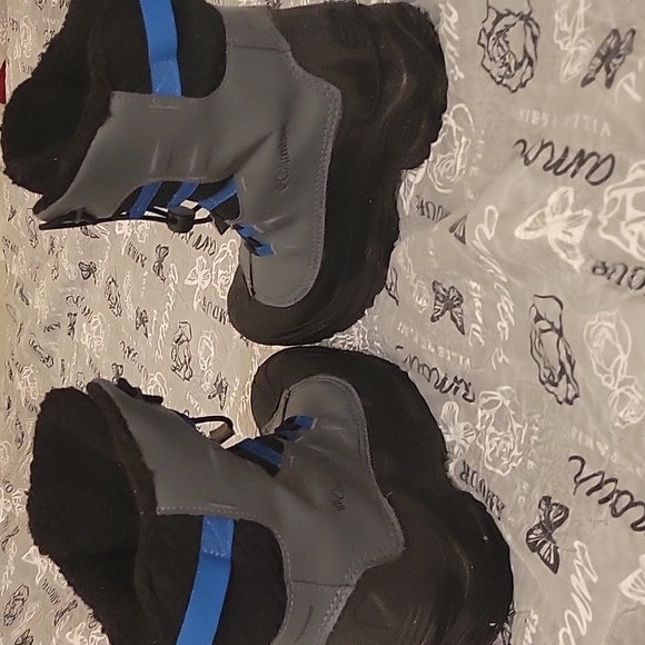 Columbia boots - Picture 4 of 8